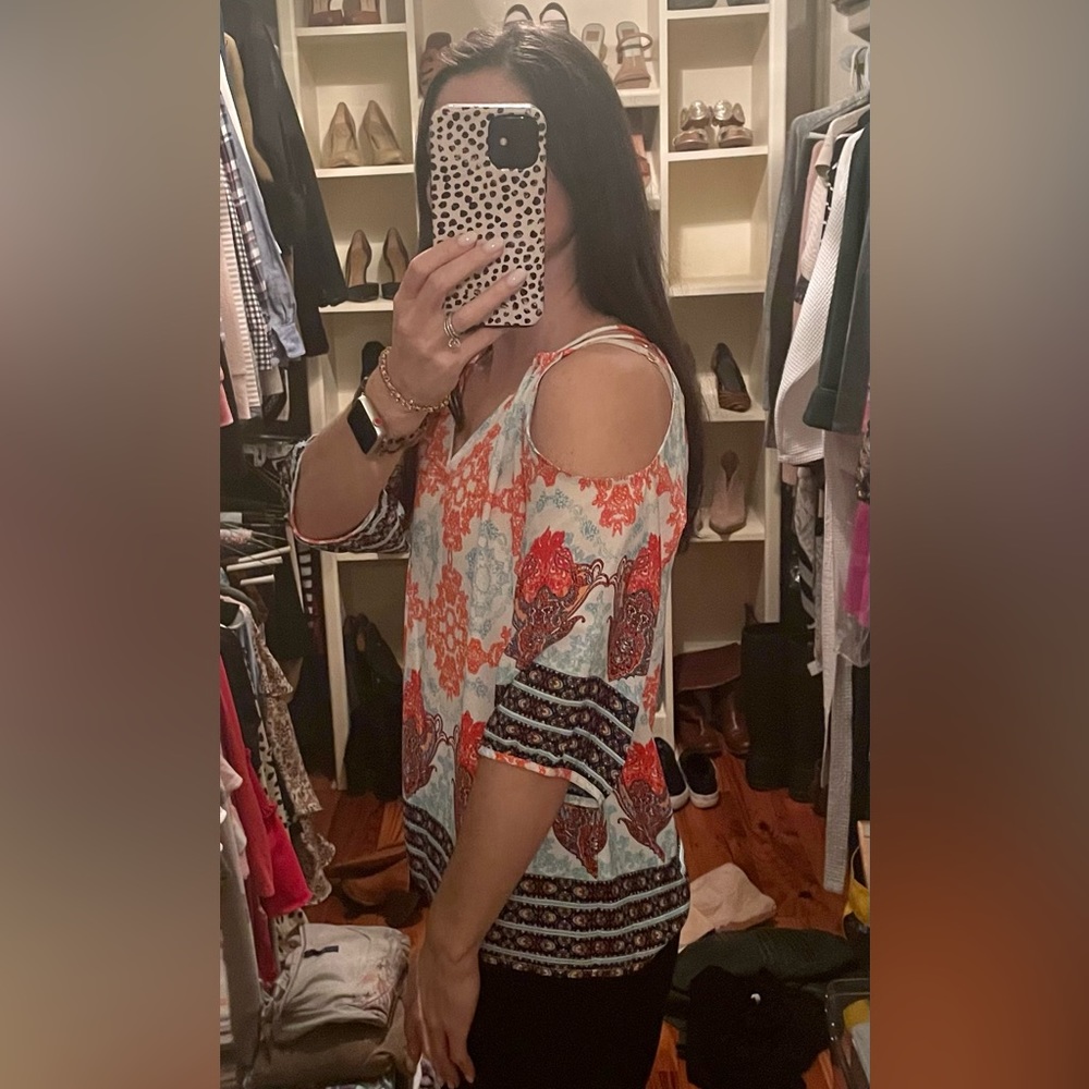 Monique cold shoulder blouse XSP